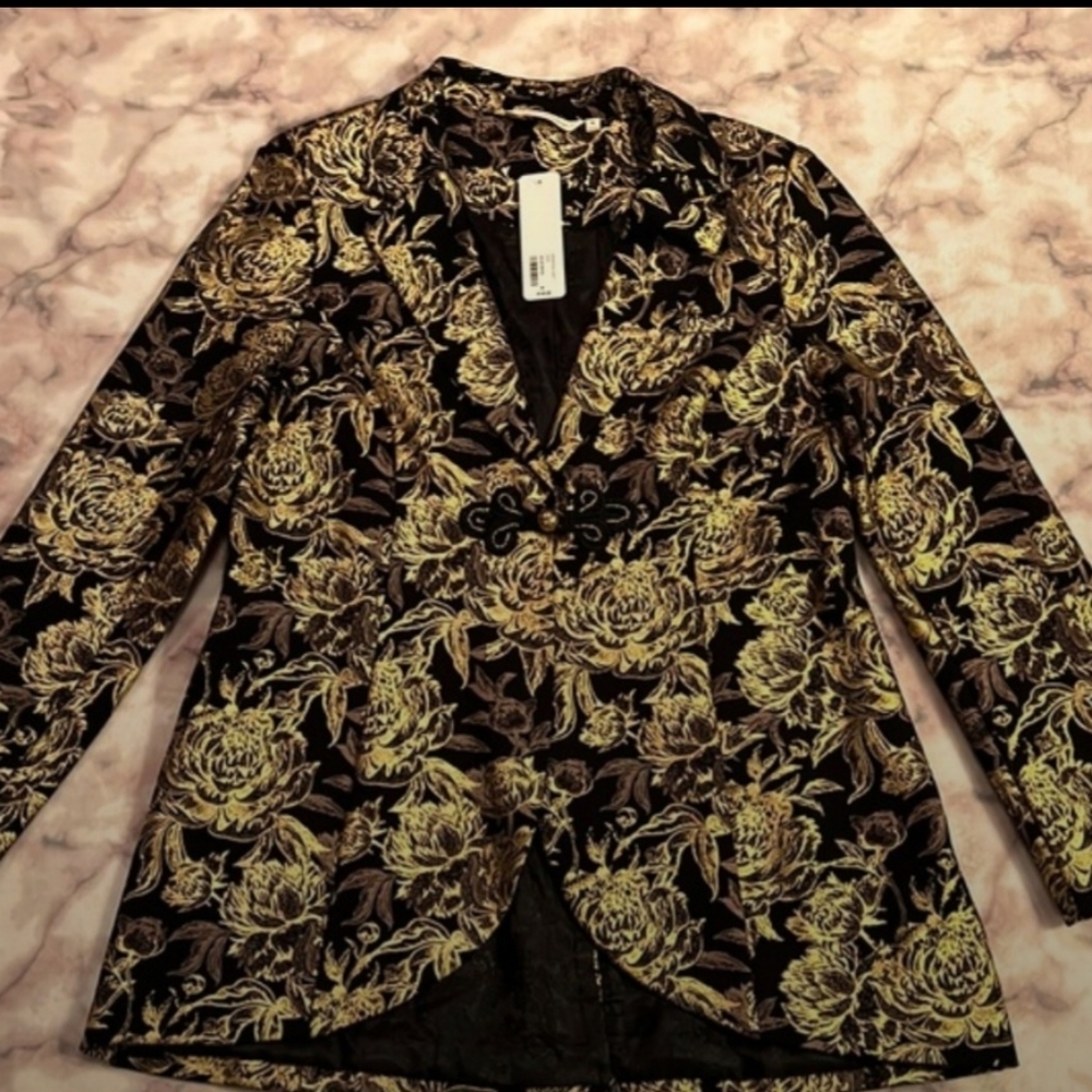Floral Black and Gold Women's Jacket & Pants